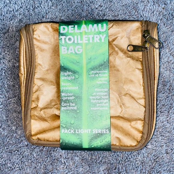 Toiletry Bag - Picture 1 of 4